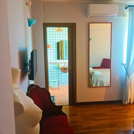 Oda ve Kahvaltı La Quercia Di Massena 3*