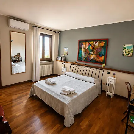 La Quercia Di Massena Bed & Breakfast